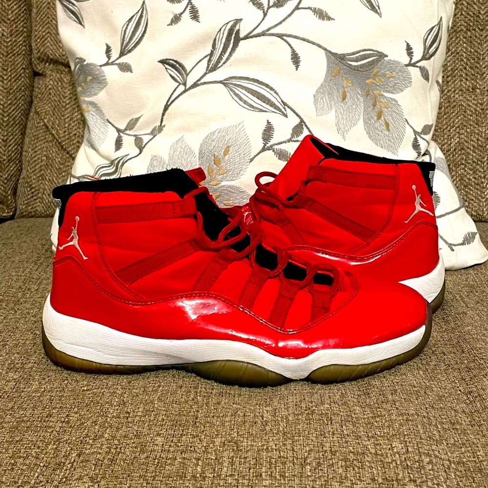 Jordan 11 “win like 96” men’s 9.5